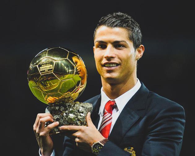 更是对体育 更是对体育